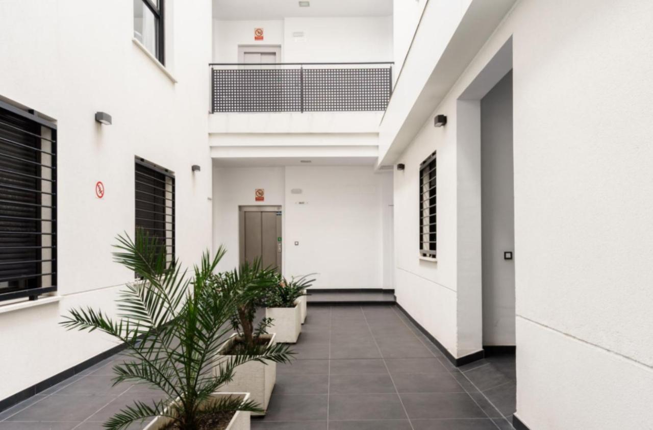 Family Apartment Patio&Swimming Pool In Center Málaga Exterior foto